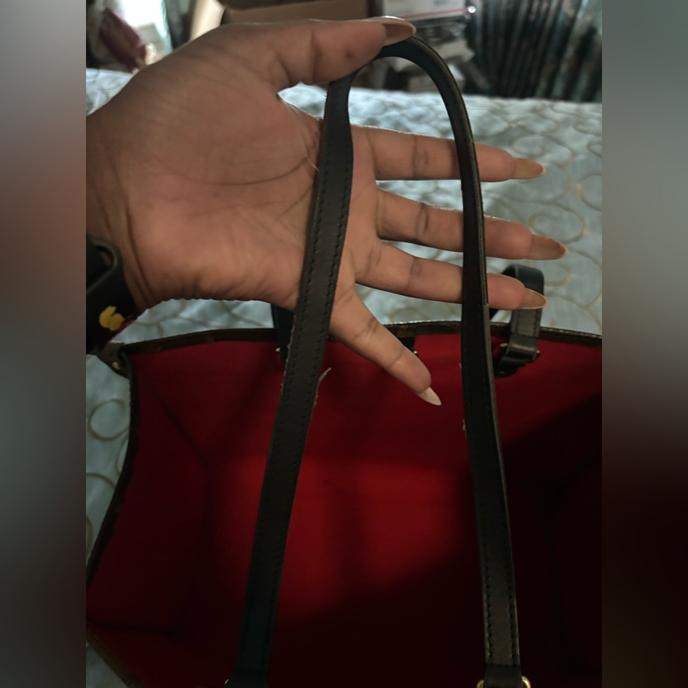 Louis Vuitton On-The-Go MM - Picture 6 of 16